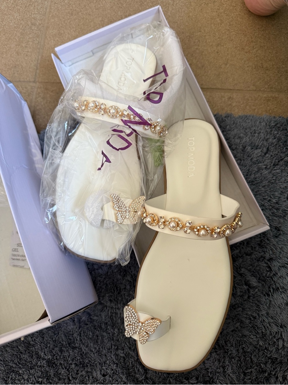 TOP Moda Ivory Pearl & Crystal Butterfly Toe-Ring Sandals